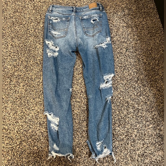American eagle Mom jeans/ Straight jeans - Picture 2 of 4